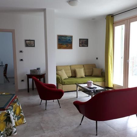 Appartement Il Casotto Del Nonno à Vintimille Extérieur photo