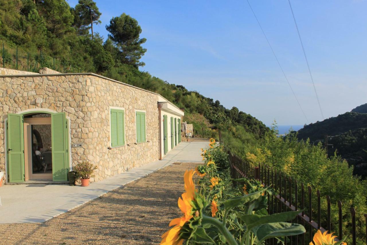 Appartement Il Casotto Del Nonno à Vintimille Extérieur photo